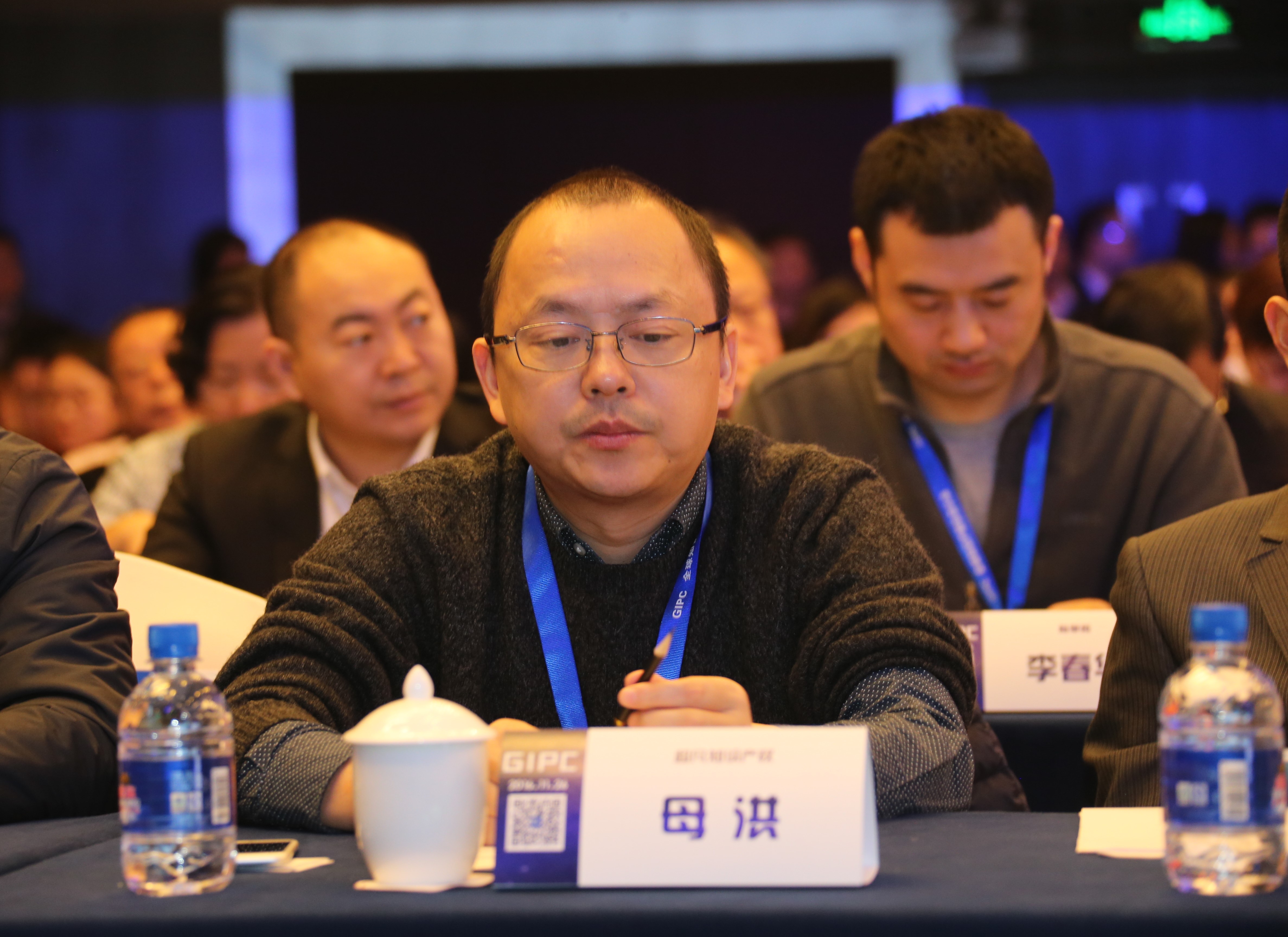 【专访超凡股份董事长母洪】利用资本市场，推动超凡专业化！