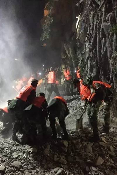 九寨沟7.0级地震救援消息汇总