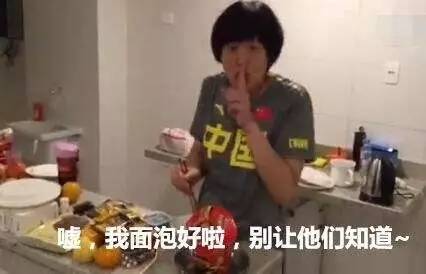 老坛酸菜还卖，但方便面品牌们确实危险了！