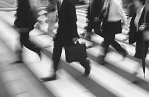 商标代理机构假借关联公司的名义申请商标应如何规制？