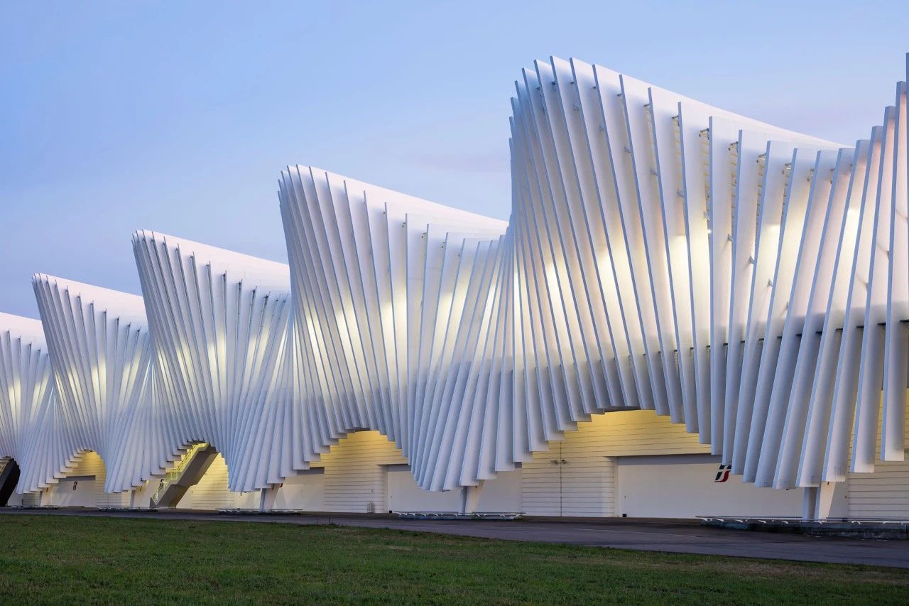 Santiago Calatrava ：自然设计建筑大师