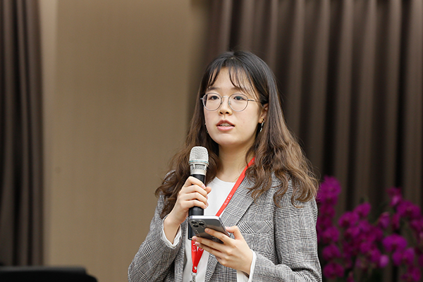 1711703722461191.jpg 光明日报记者提问.jpg